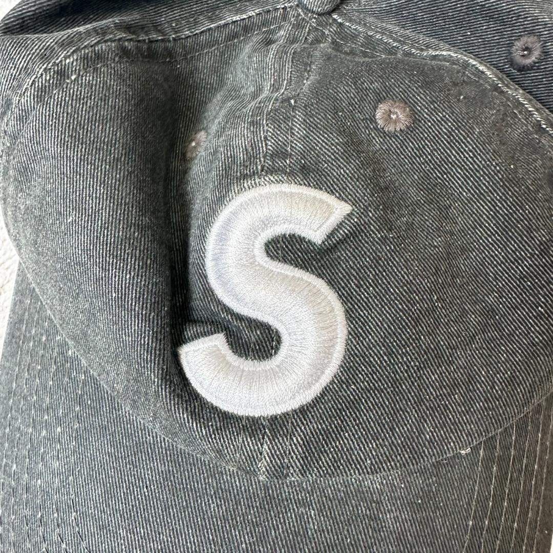《 Supreme シュプリーム 》 ダークグレー キャップ かわいい 帽子