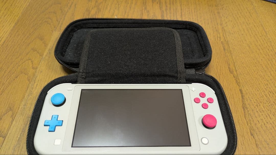 ね*こ様 Nintendo Switch Lite　本体ケース付き