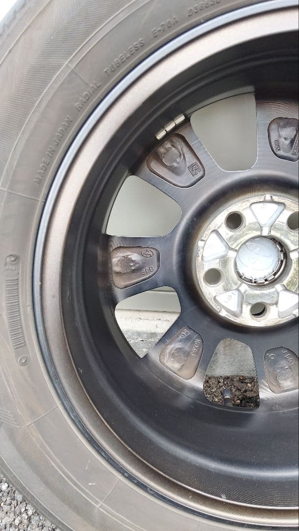 トヨタ純正 ノア ヴォクシー 205/60r16アルミホイール＆タイヤ ②
