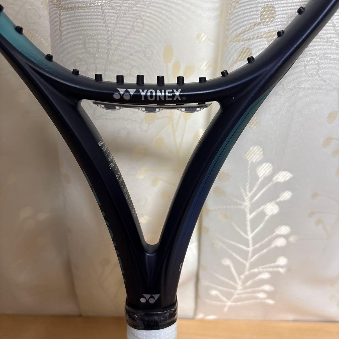 ヨネックス　YONEX 硬式テニスラケット　EZONE 100SL グリップ2