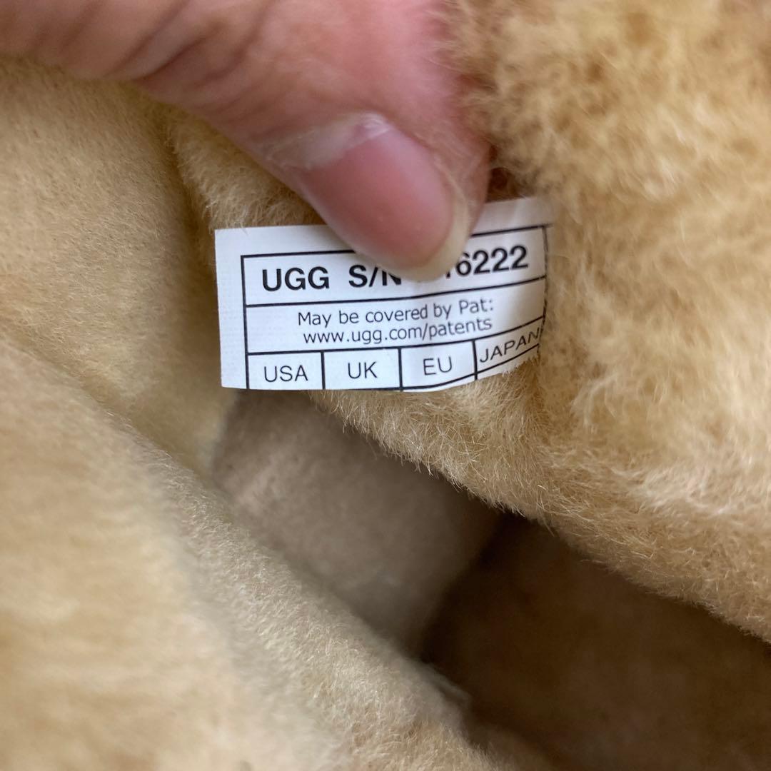 ☆新品未使用　UGG Classic Mini II 23センチ