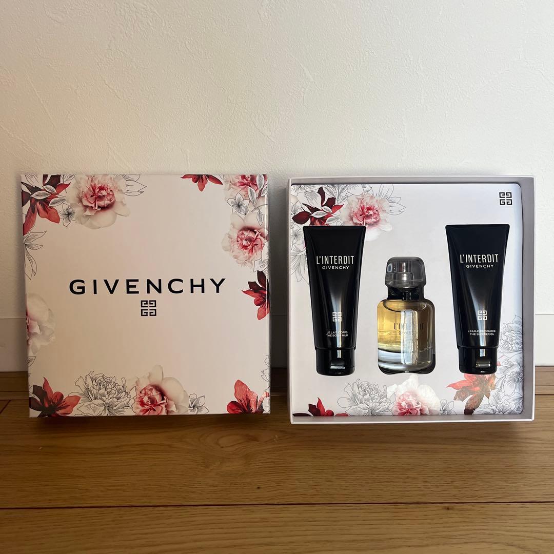 Givenchy L'Interdit セット