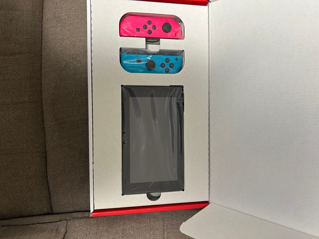 Nintendo Switch 本体 ネオンブルー/ネオンレッド