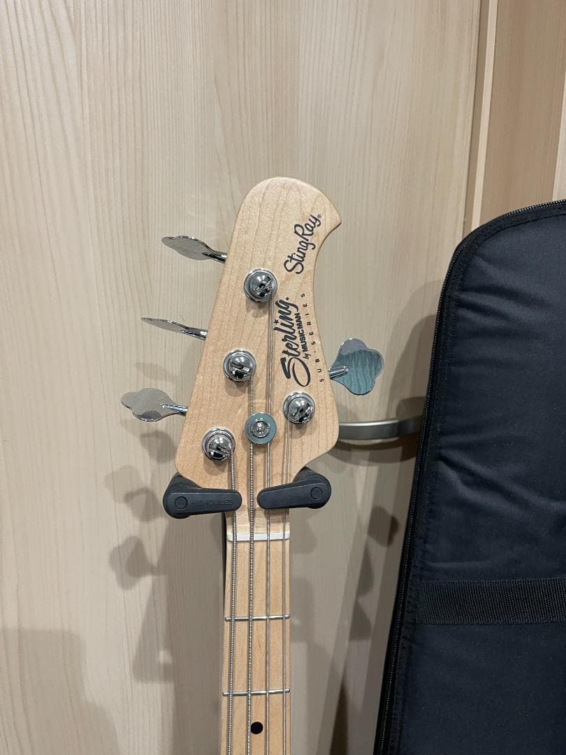 美品 Sterling by MUSIC MAN Ray4