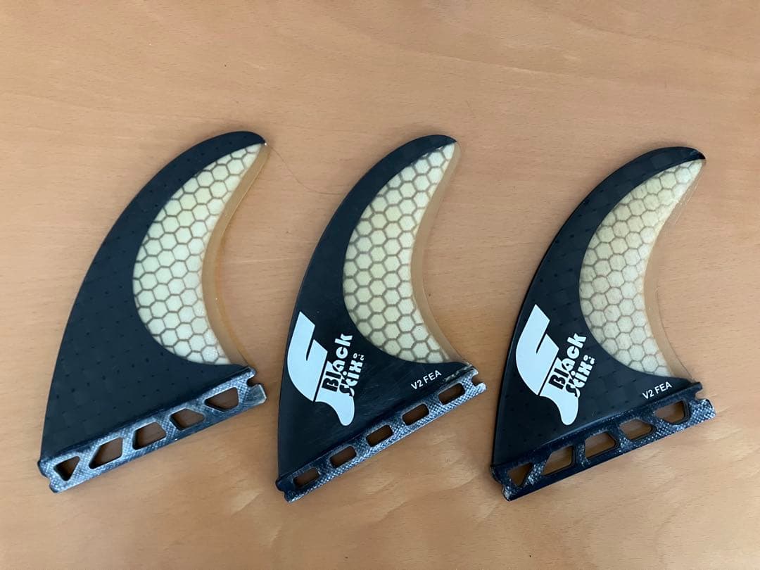 FUTURES FIN BLACKSTIX2.0 V2FEA サイズM 美品
