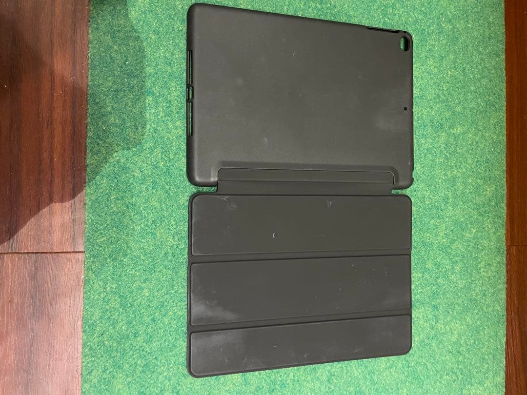 iPad (第6世代) シルバー 32GB WiFi ケース付き④