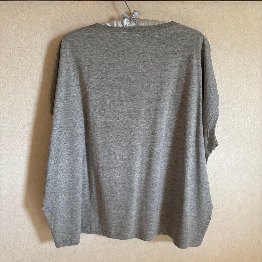 ワイドTシャツ　お魚の乗り物でくつろぐこはるちゃん