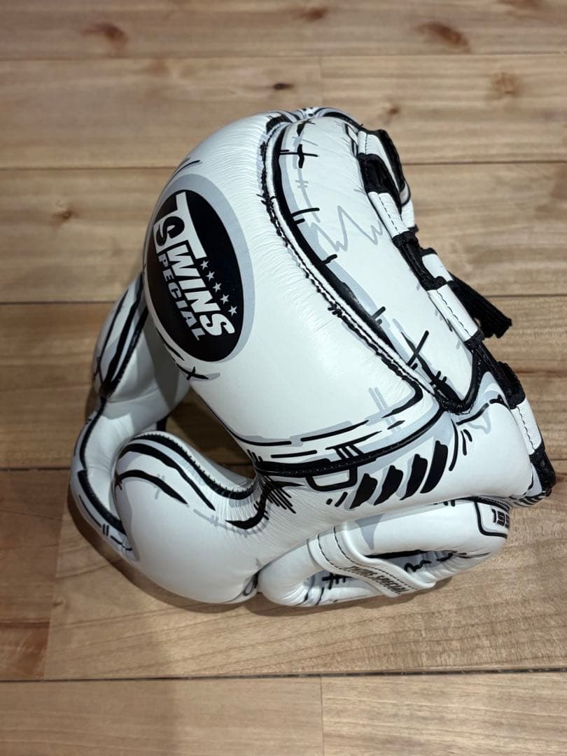 ツインズスペシャルヘッドギア