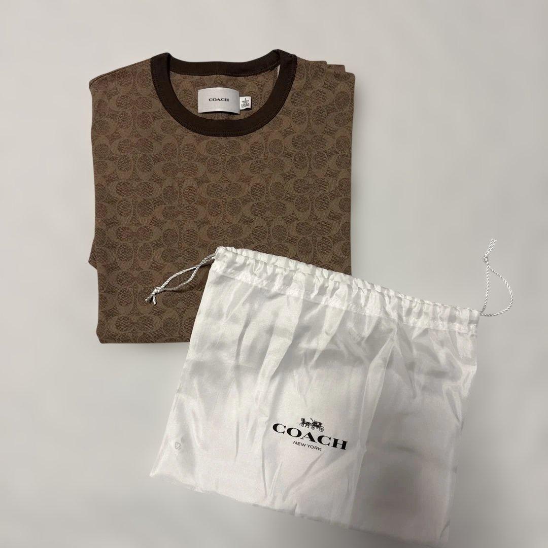 新品未使用coach シグネチャーTシャツ　Sサイズ　カットソー 2025購入