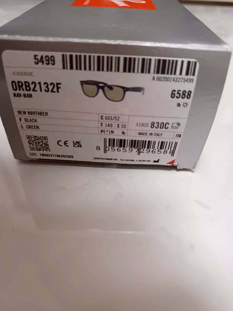 小物 Ray-Ban RB2132F