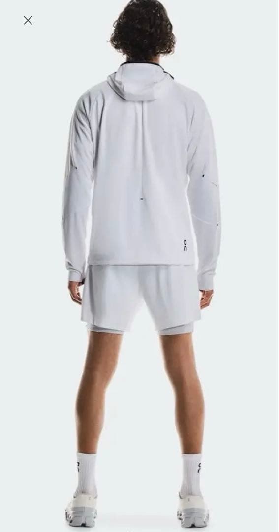 On ホワイト ショートパンツ