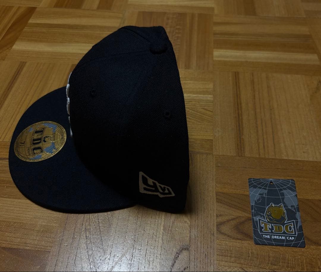 帽子 YVL CAP BLACK ON WHITE