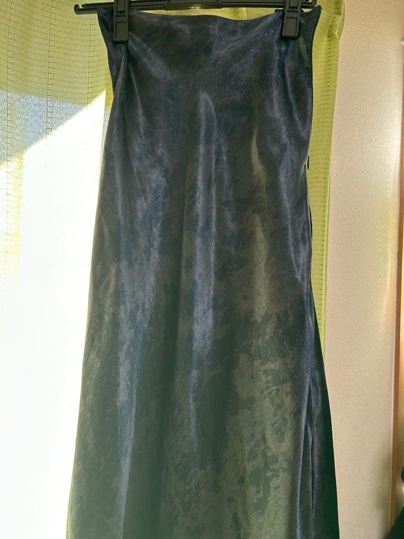 スカート BIAS SATIN PRINT SKIRT