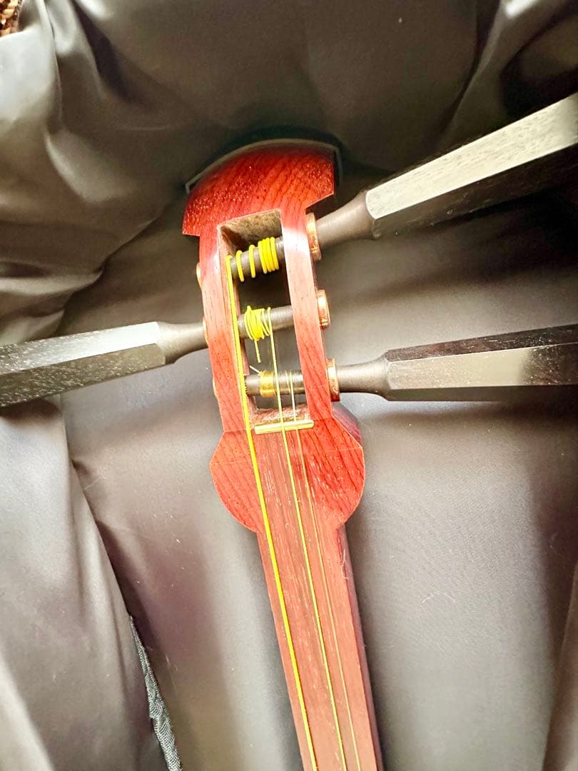 【美品】津軽三味線※バチ＆キャリーバッグ付き
