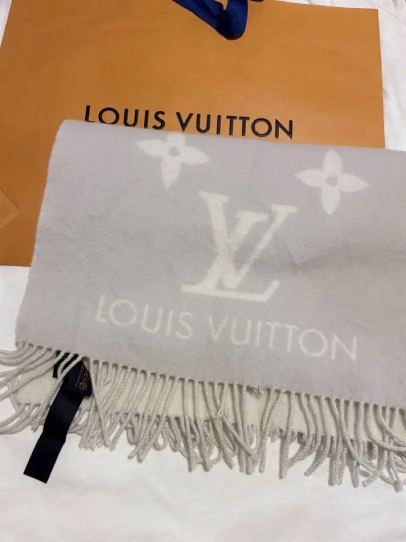 【大幅値下げ】Louis Vuitton マフラー レイキャビック グレージュ
