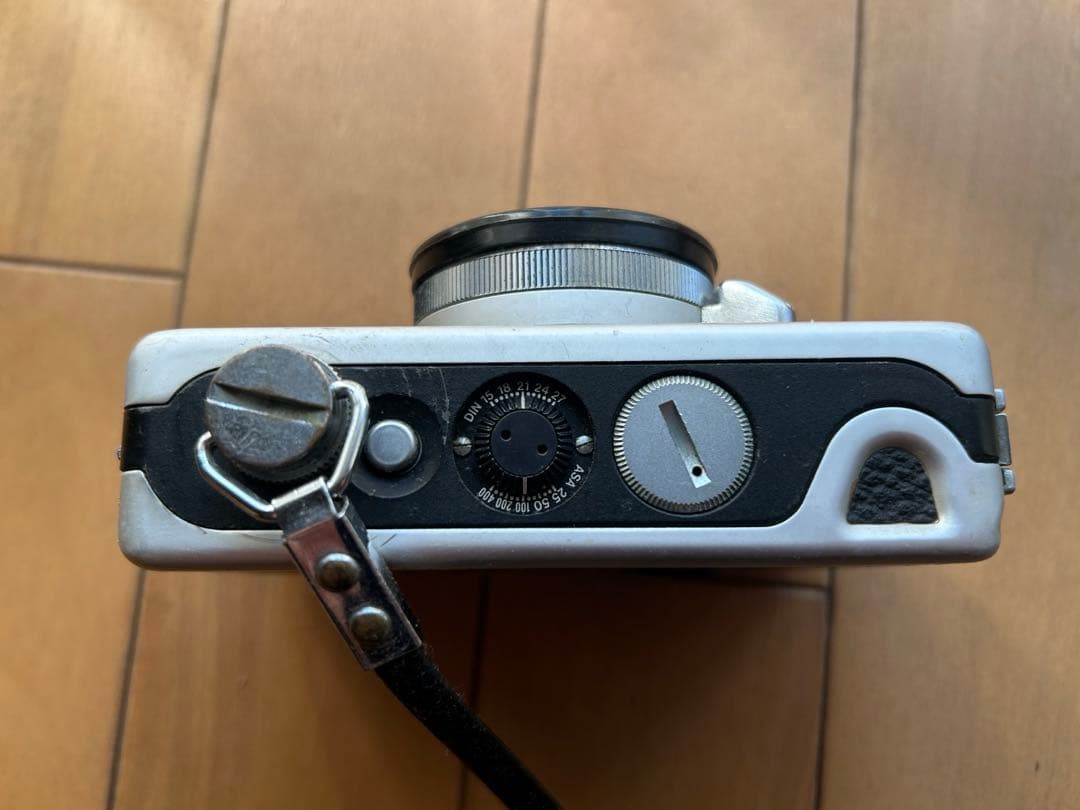 Canon demi EE17 レンジファインダーカメラ