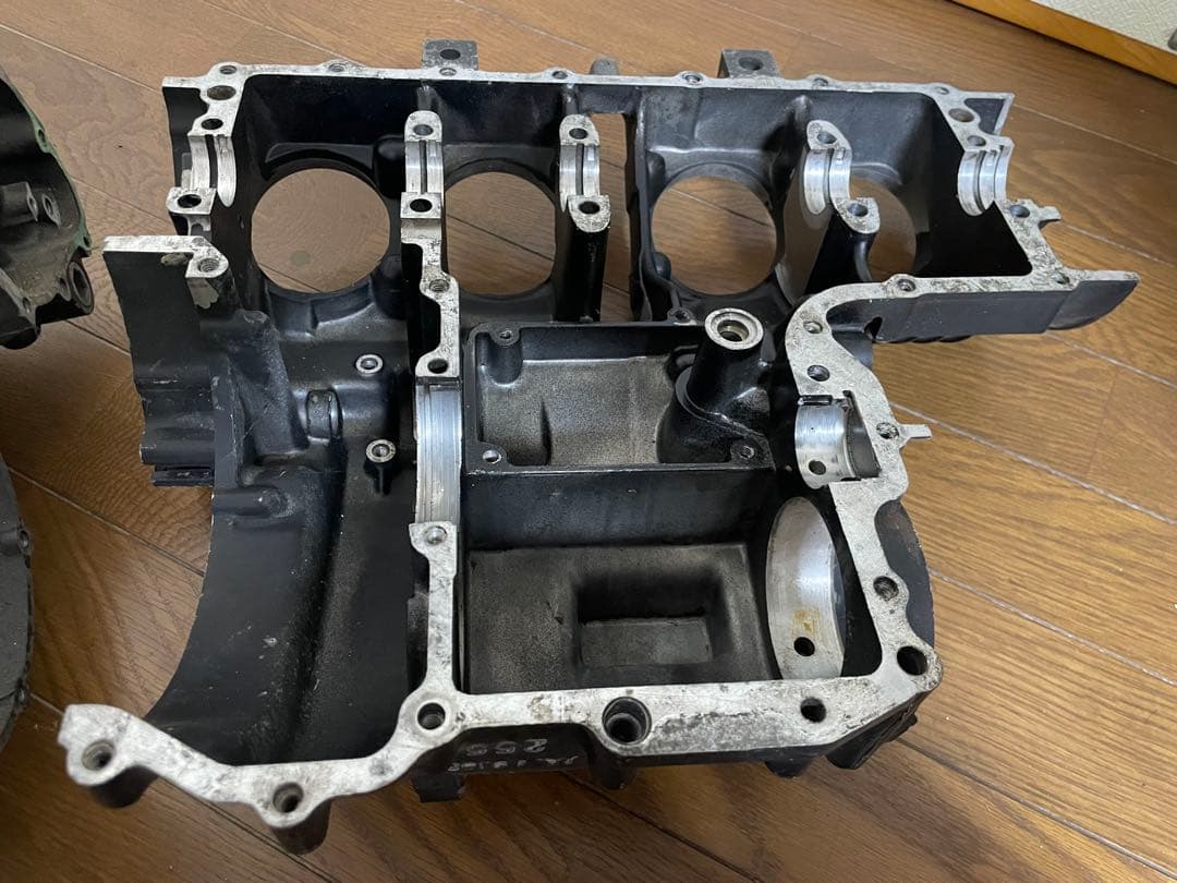 CBX400F クランクケース　NC07E ジャンク