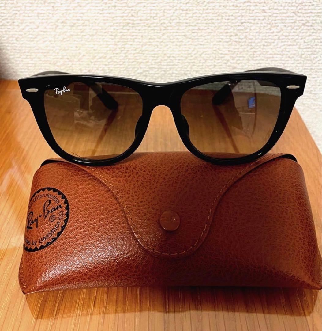 Ray-Ban Wayfarer（レイバン　ウェイファーラー）