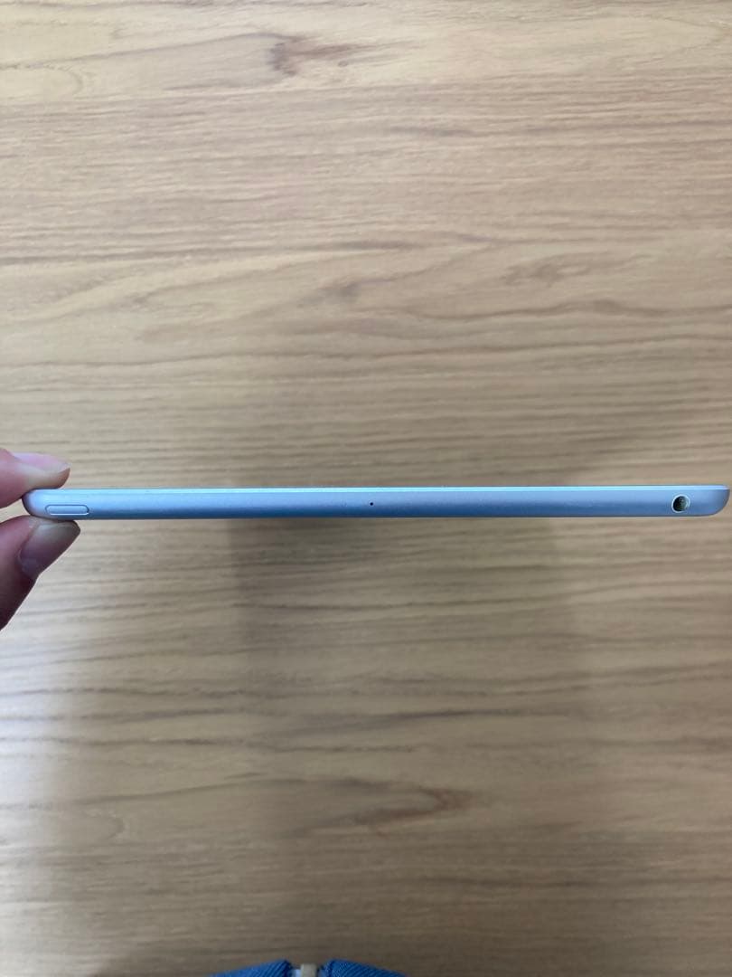 Apple iPad 10.2インチ スペースグレー 保護ケース・フィルム付き