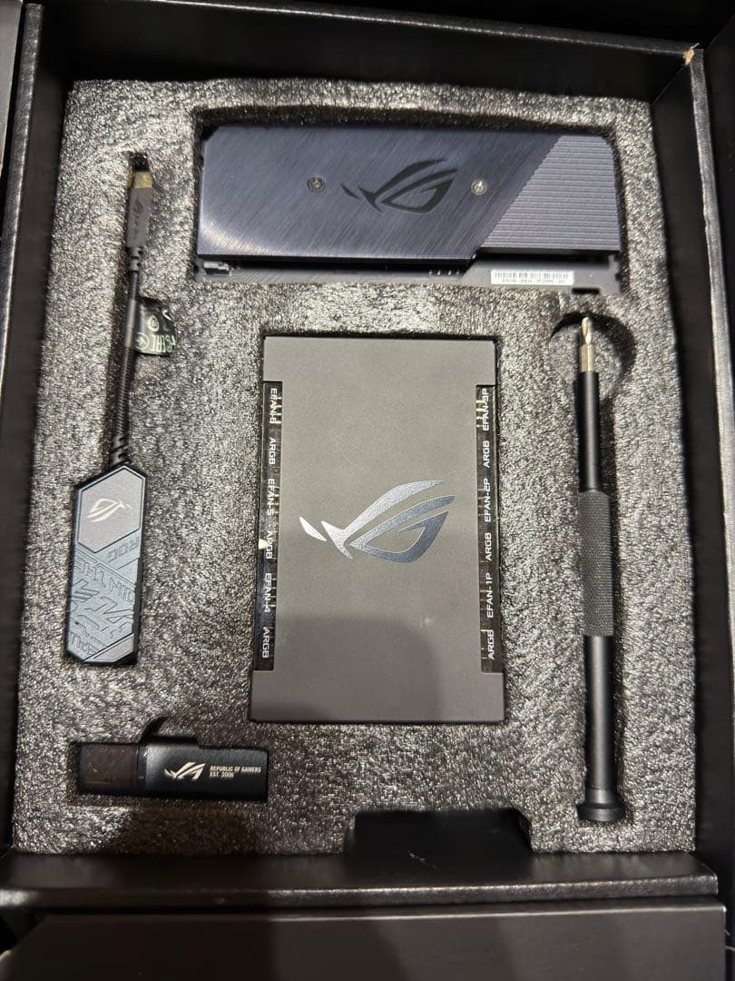 ASUS ROG MAXIMUS Z690 EXTREME マザーボード