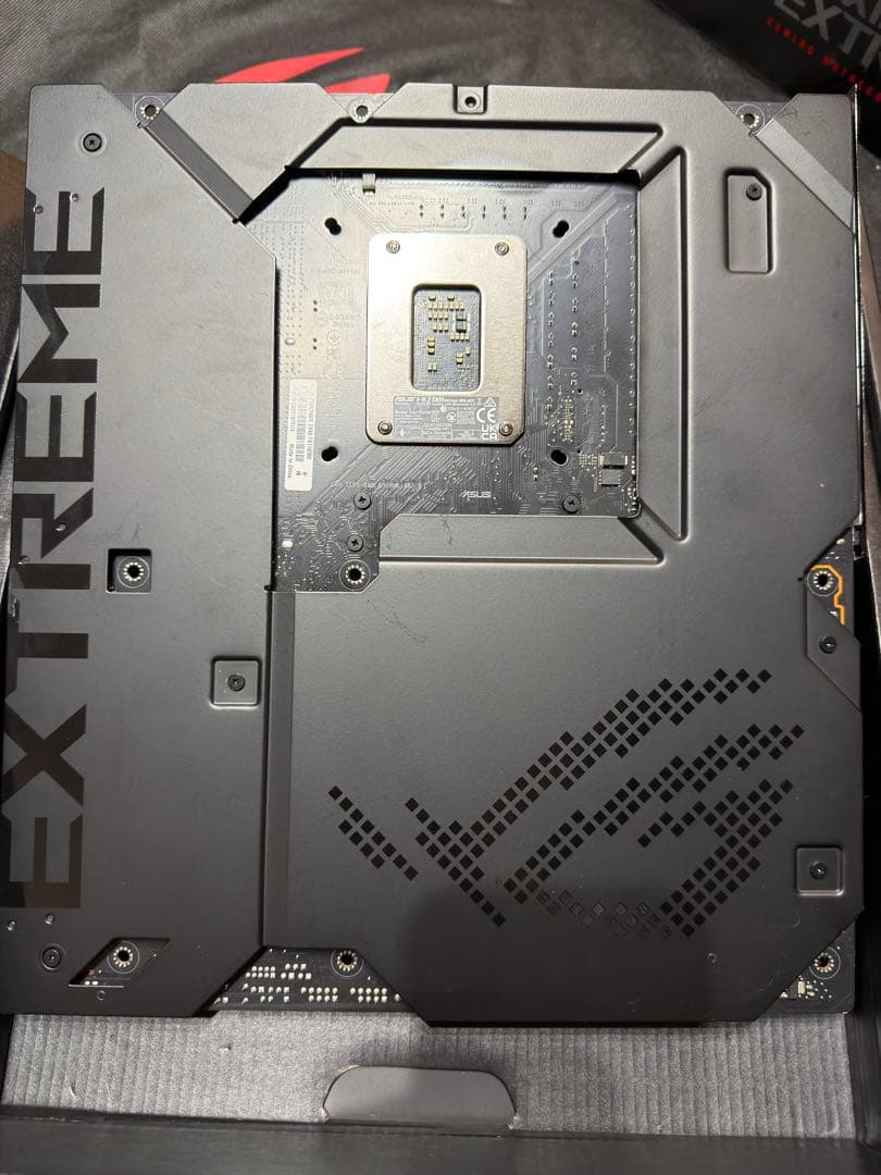 ASUS ROG MAXIMUS Z690 EXTREME マザーボード