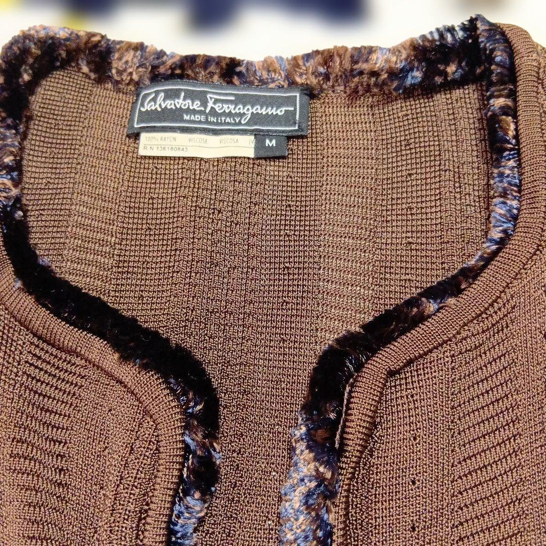 Salvatore Ferragamo ブラウンカーディガン Mぴよつ