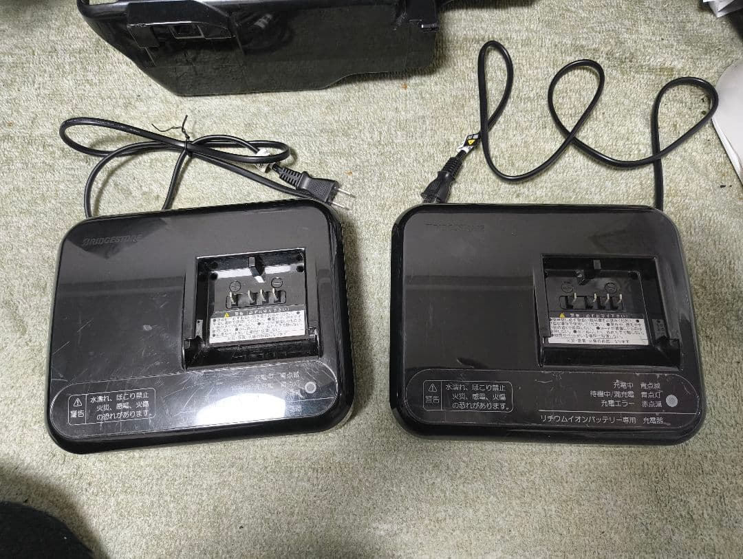 Tb1e 予備バッテリー2つ付き 付属品多数 ジャンク 電動自転車