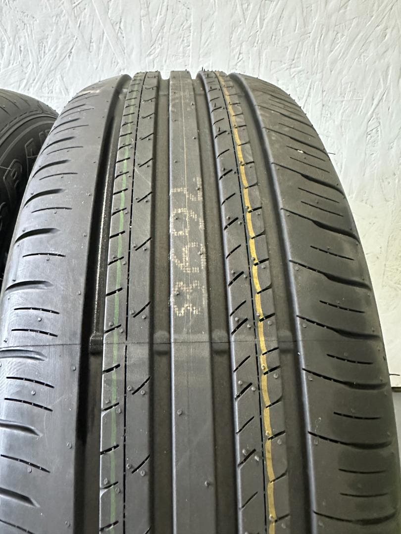 225/60R18　新車外し　DUNLOP GRANDTREK PT30