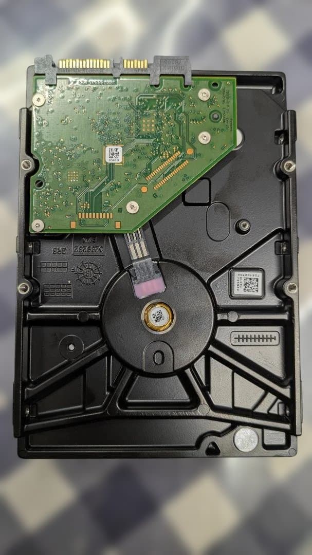 動作確認済み Seagate SkyHawk 4TB