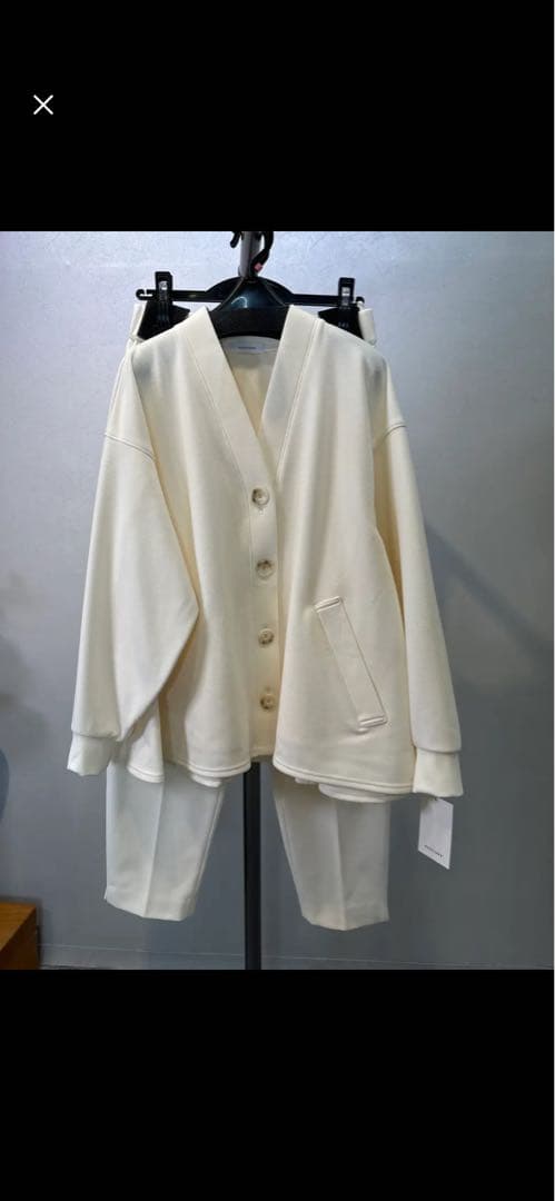 PASSIONE ジャケット、カーディガン ホワイト