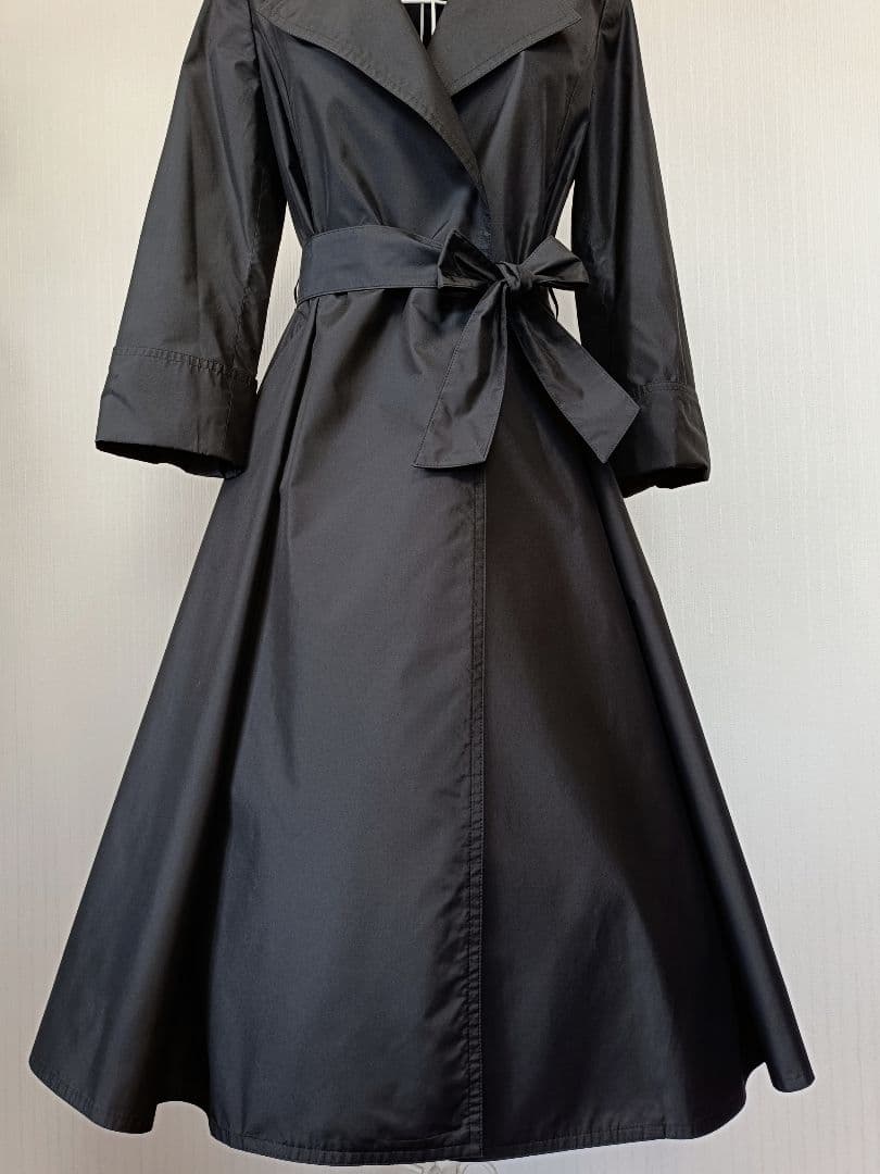 ☆FOXEYフォクシーブティックシルクドレストレンチコートブラックF☆