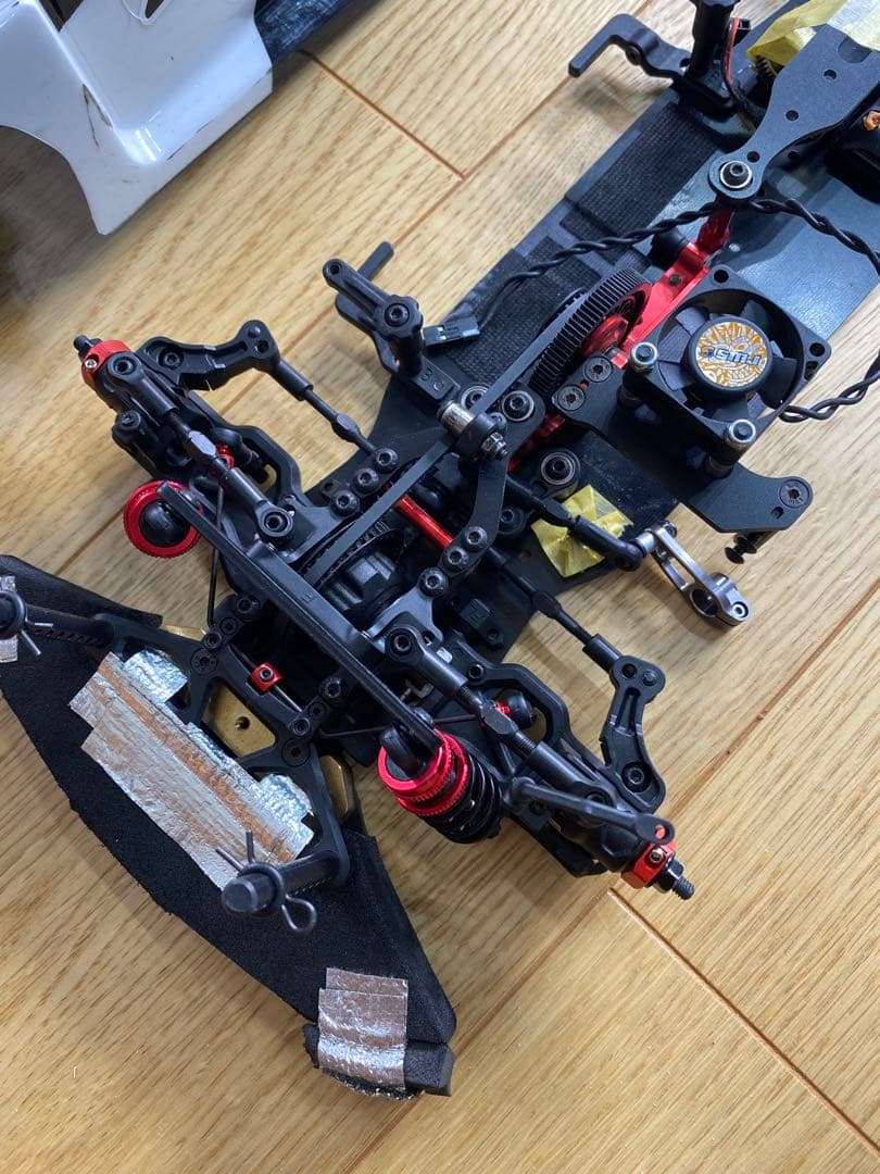 xpress 1/10 FF.MID.FRシャーシ3台セット　スペアパーツ多数