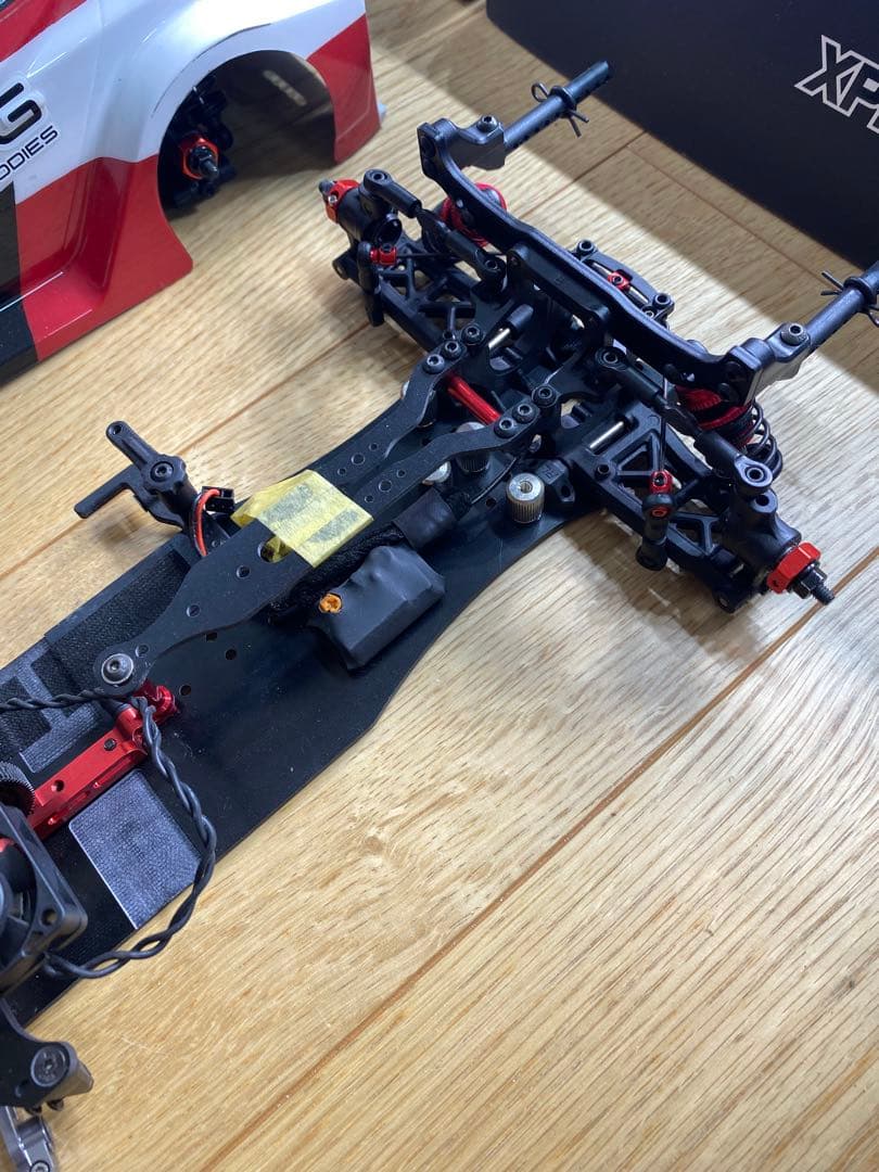 xpress 1/10 FF.MID.FRシャーシ3台セット　スペアパーツ多数