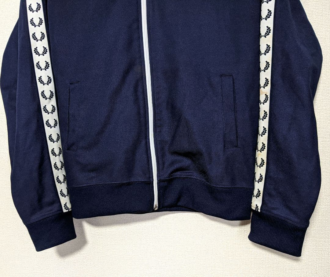 【FRED PERRY】トラックジャケット/ジャージ/無地/刺繍/ロゴ/古着