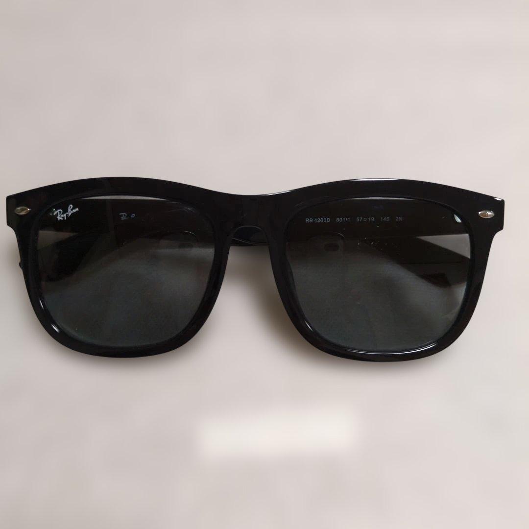 Ray-Ban ブラック サングラス ケース付き　4260D