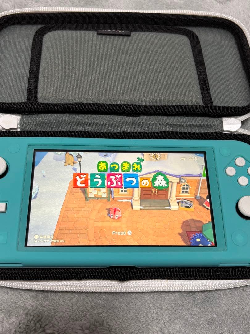 Nintendo Switch Lite ターコイズ 本体 どうぶつの森　美品