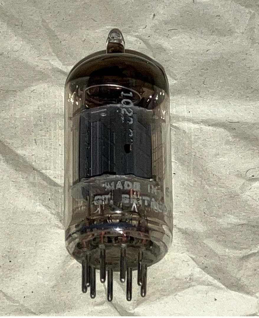 新品？ 真空管 MULLARD ムラード 12AX7 ECC83 英国製