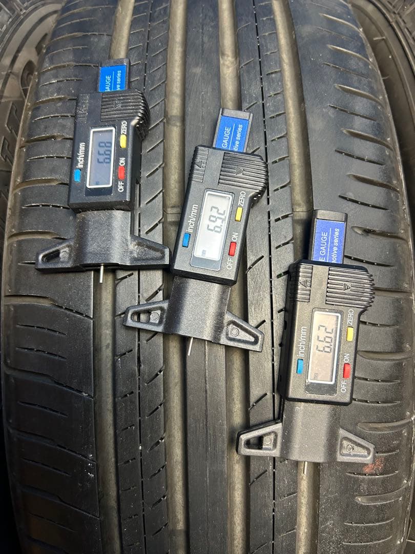 a-hill225/60R18 ダンロップ　PT30 ハリアー　RAV4