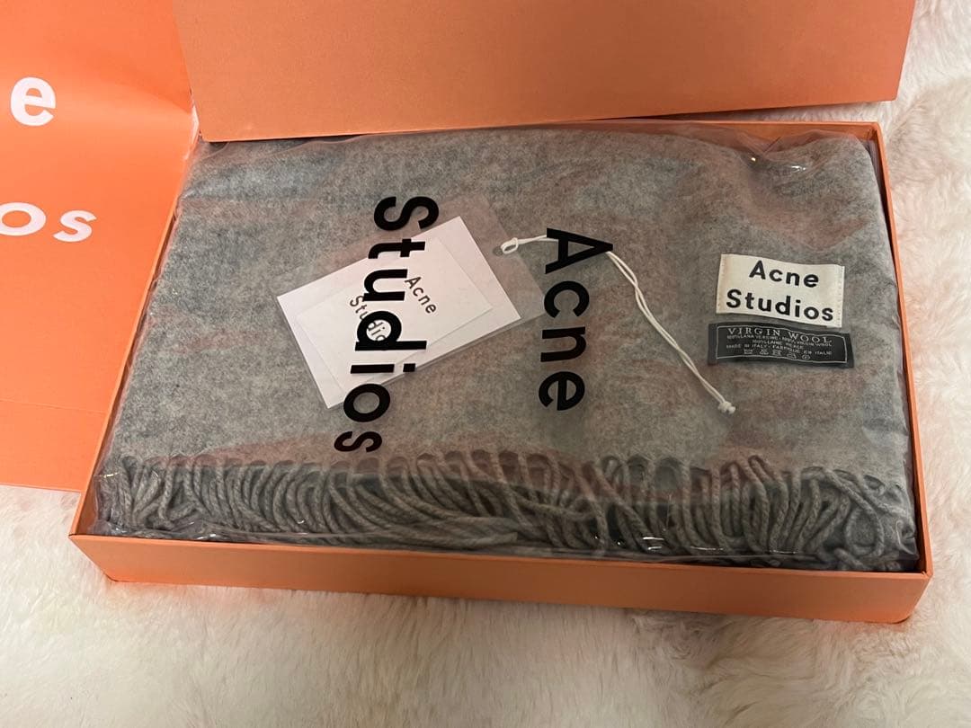 Acne Studios グレー ストール