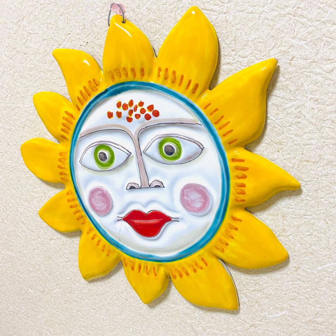 つ*ー様 太陽 壁掛け インテリア 陶器 黄色　スザンナデシモーネ イタリア