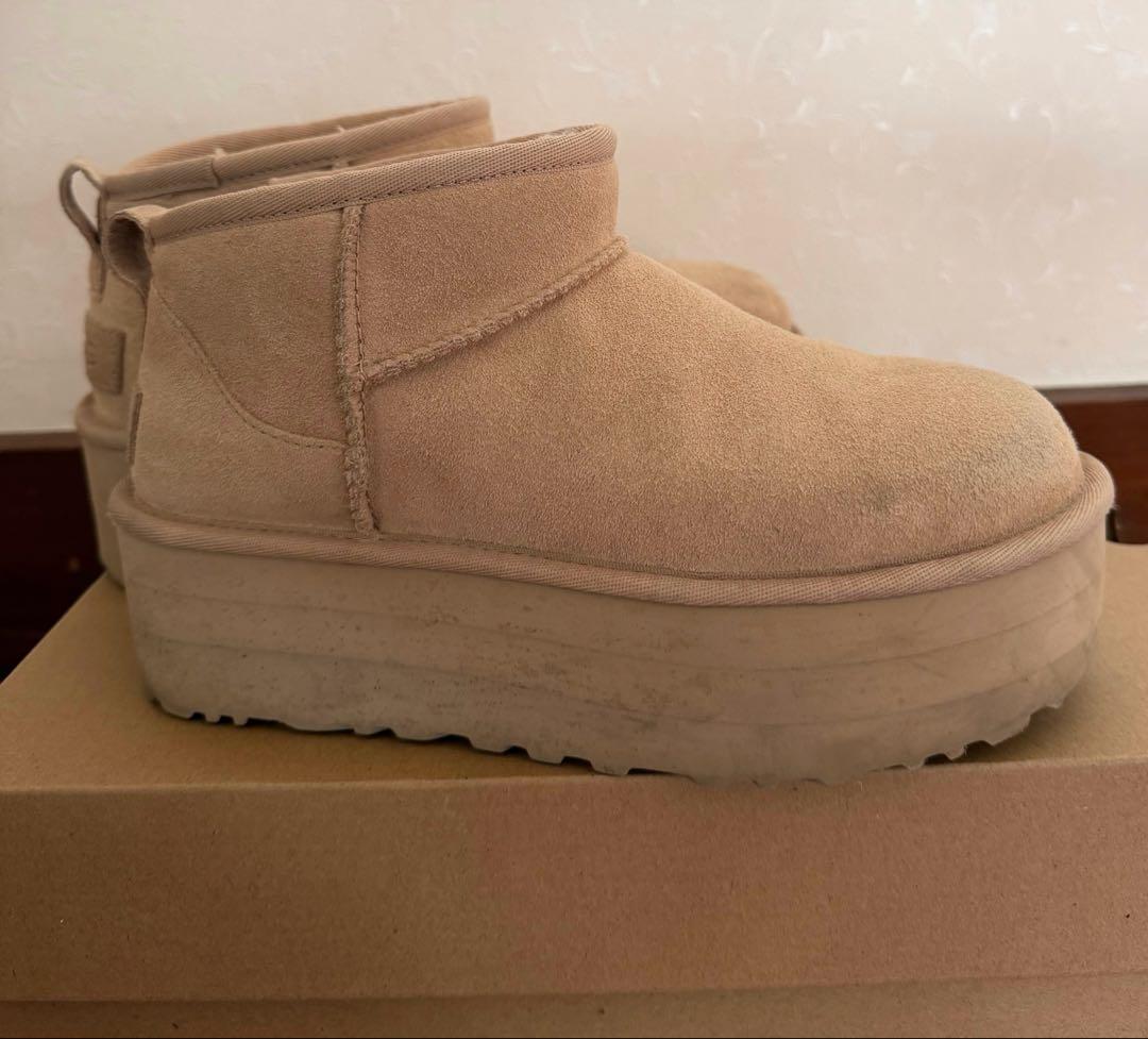 ugg クラシック ウルトラ ミニ プラットフォーム 厚底ブーツ サンド