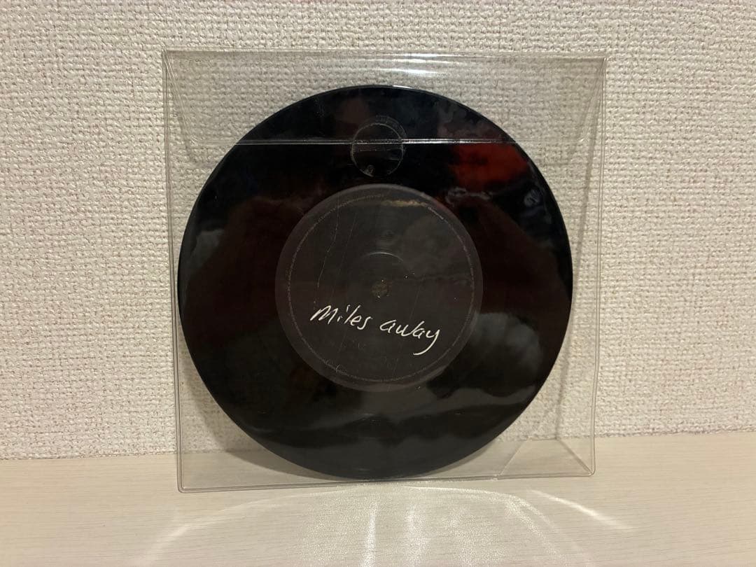 FACT miles away レコード