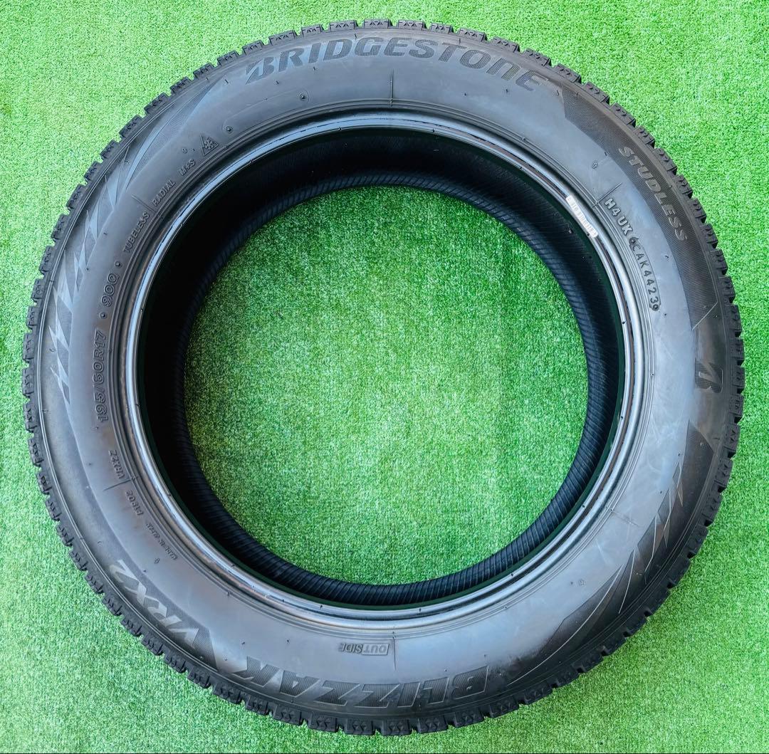 BRIDGESTONE BLIZZAK VRX2 195/60R17 23年製。