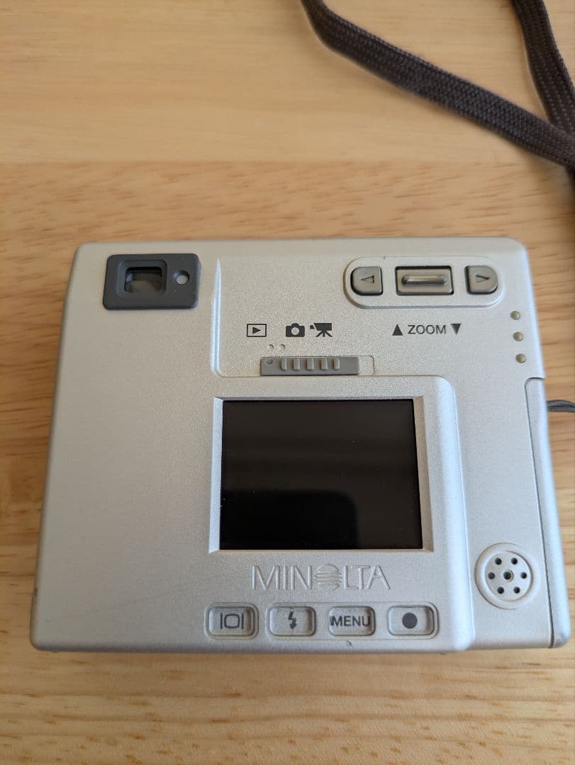 MINOLTA DiMAGE X コンパクトデジタルカメラ