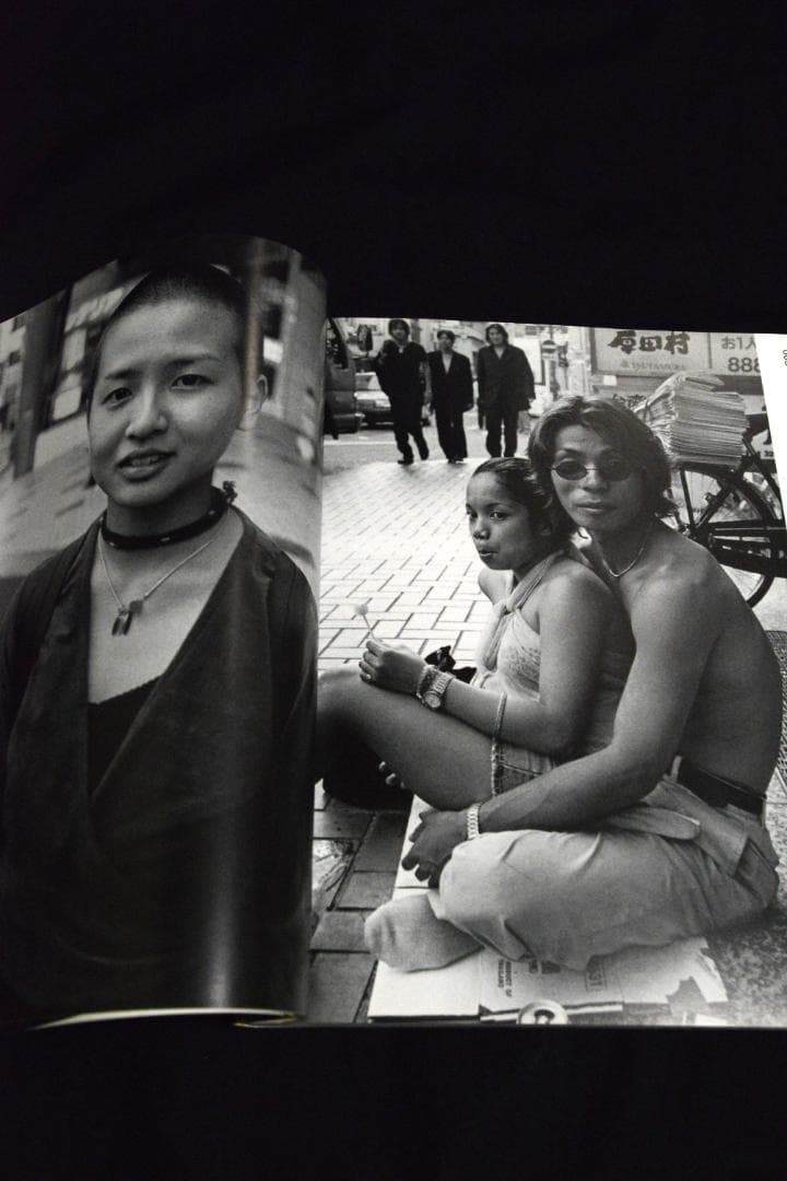【Hot Dog： 新宿 1999-2000 渡辺克巳写真集】　★サイン入り