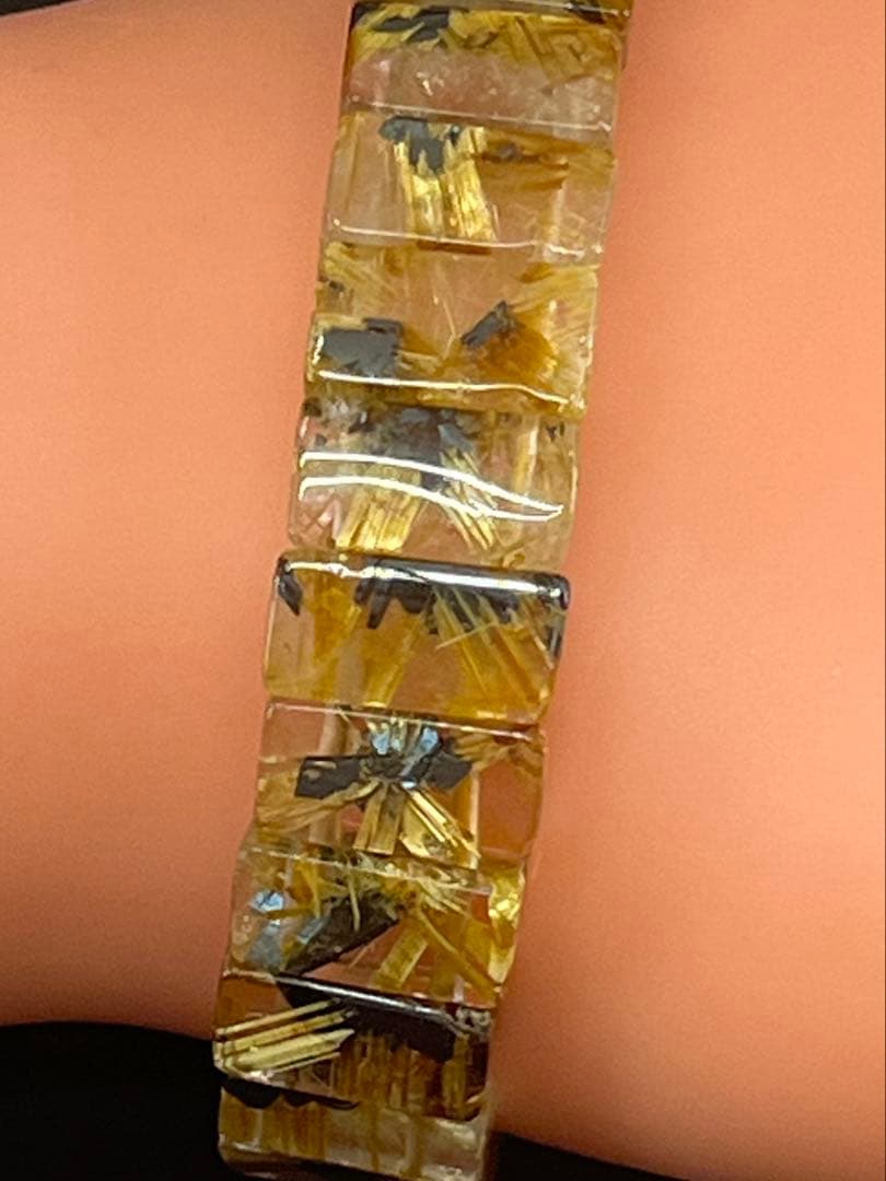 BRY0887☆太陽タイチンルチルスクエアブレスレット☆高品質天然石　美品　希少