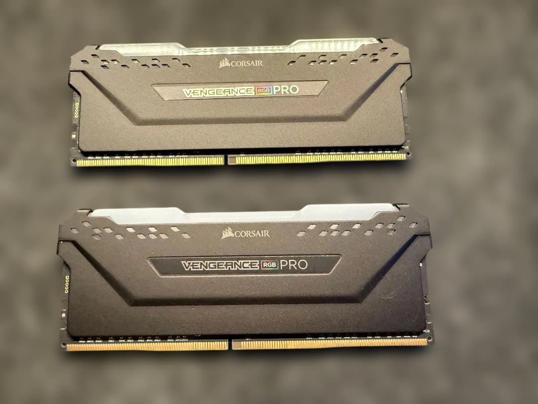 メモリー CORSAIR VENGEANCE RGB PRO 32GB DDR4 3600