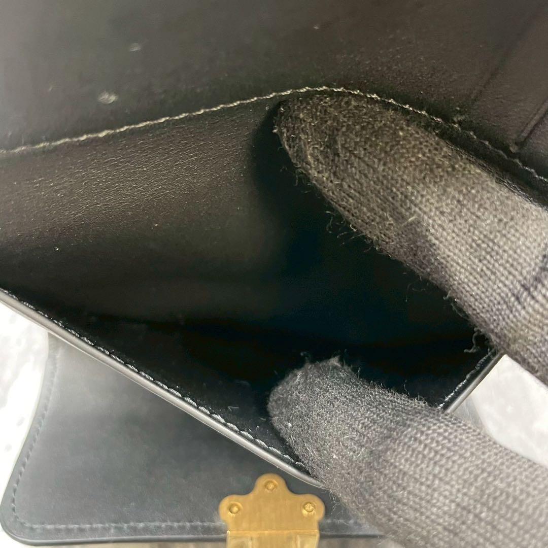 no-ri ✨ LOUIS VUITTON モノグラムヴェルニ 三つ折り