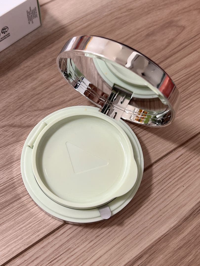 PRADA BEAUTY プラダメッシュクッションファンデーション　LN5