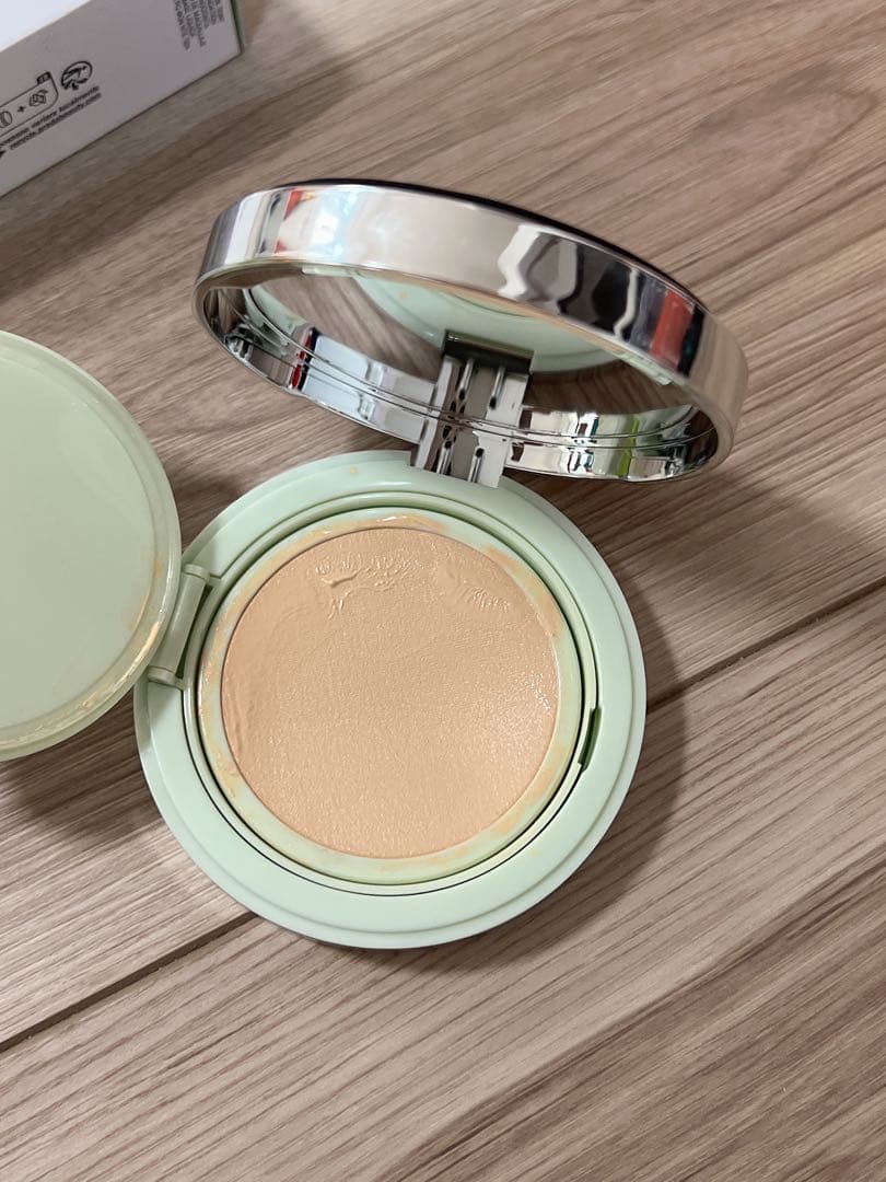 PRADA BEAUTY プラダメッシュクッションファンデーション　LN5